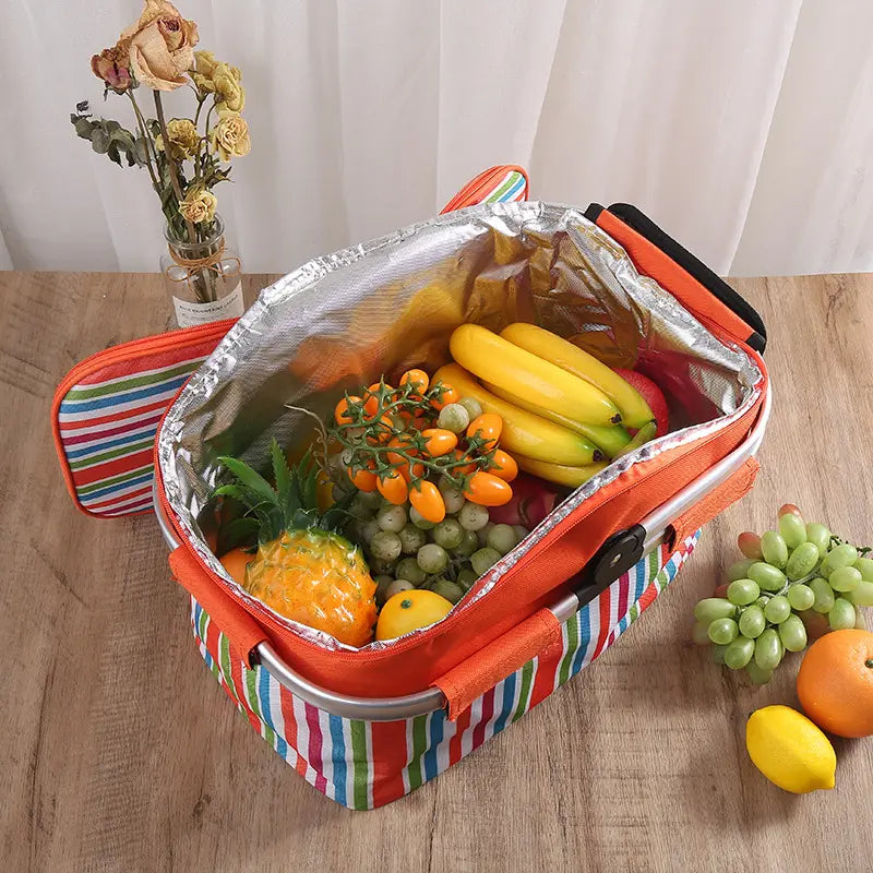 Panier pique nique isotherme pliable 30L ouverte avec des fruits et légumes à l'intérieur