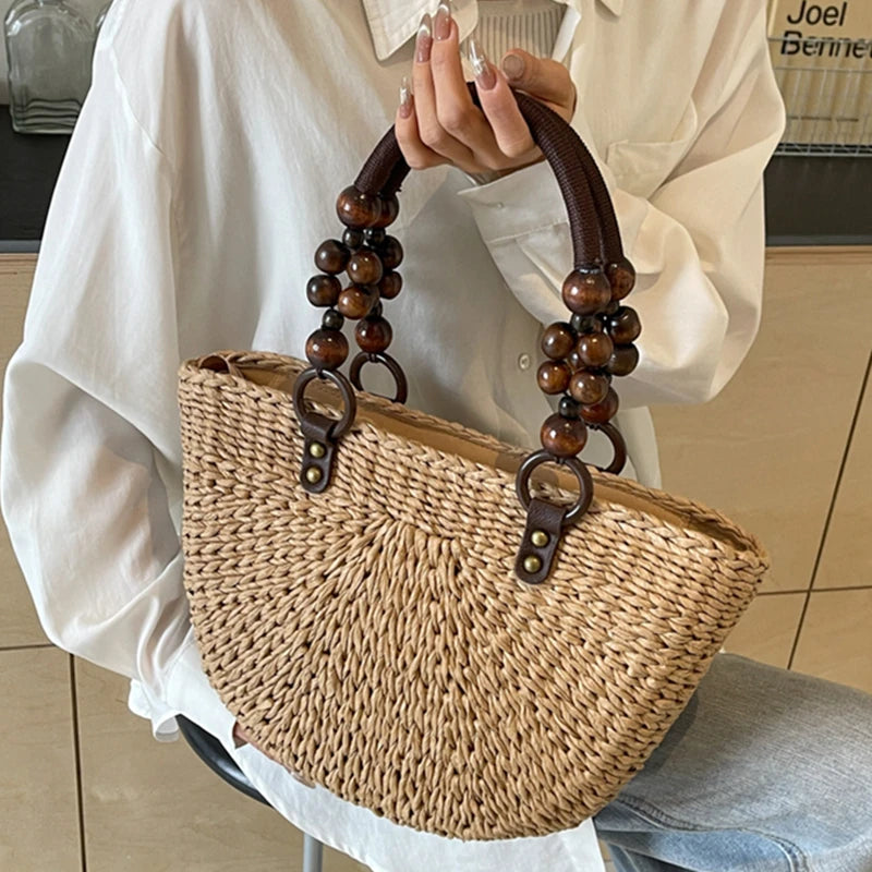 Sac panier cabas en paille avec poignées ornées de perles très pratique