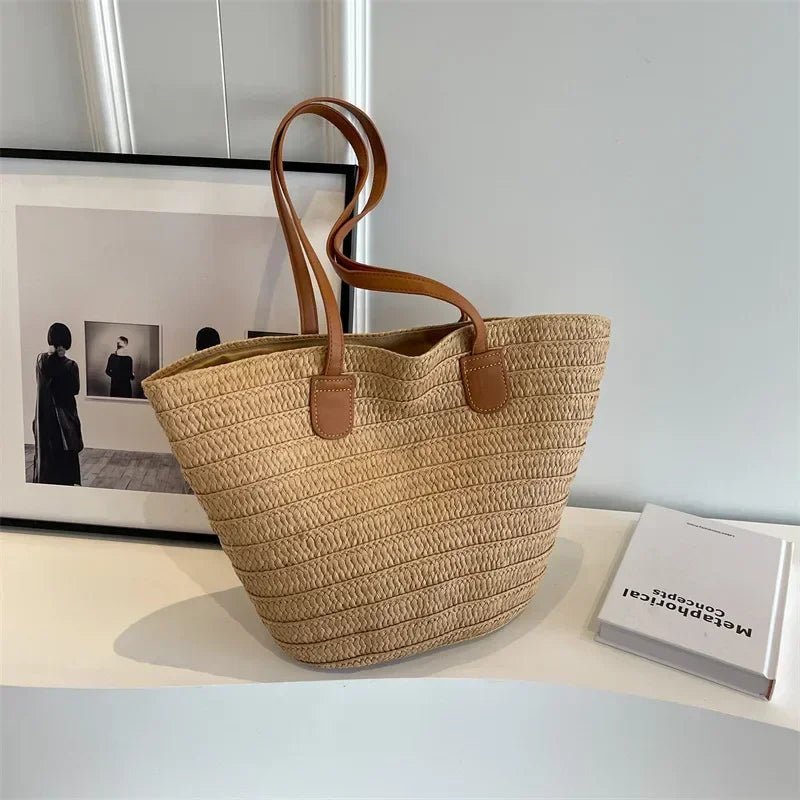 Sac panier tressé avec anses en cuir et fermeture éclair authentique