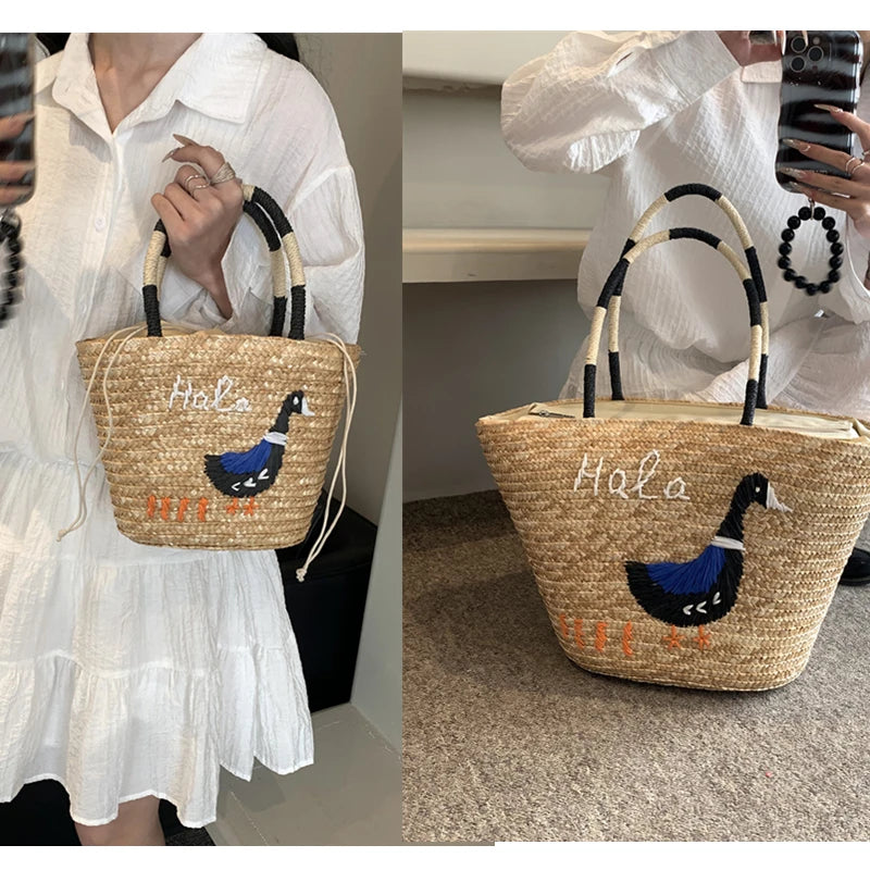 Panier sac cabas tressé avec broderie "Hola" très pratique