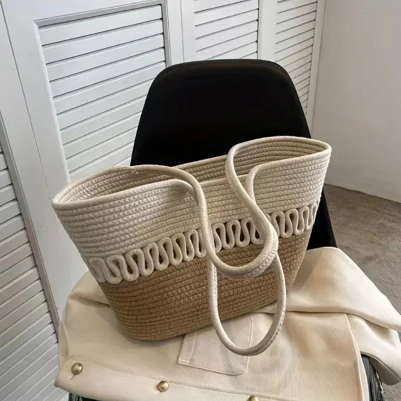 Sac panier tressé bicolore avec motif ondulé style cabas