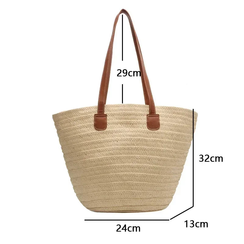 Dimensions du Sac panier tressé beige avec anses en cuir et fermeture éclair.