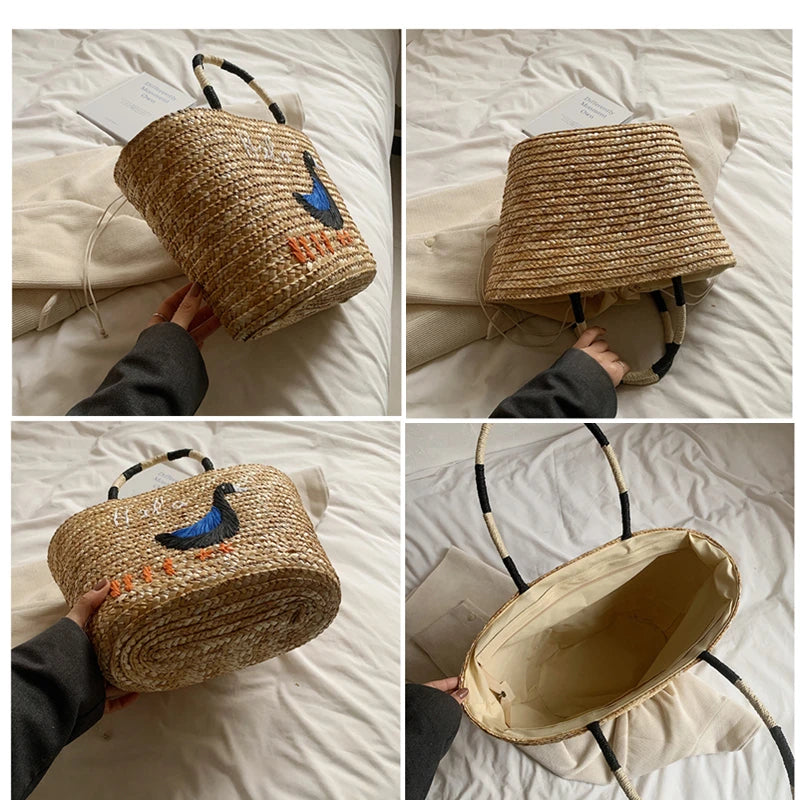 4 photos du Panier sac cabas tressé avec broderie "Hola"